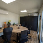 Bürocontainer / Wohncontainer Helsinki 8×3 m – isoliert, modern & komplett ausgestattet – Image 8